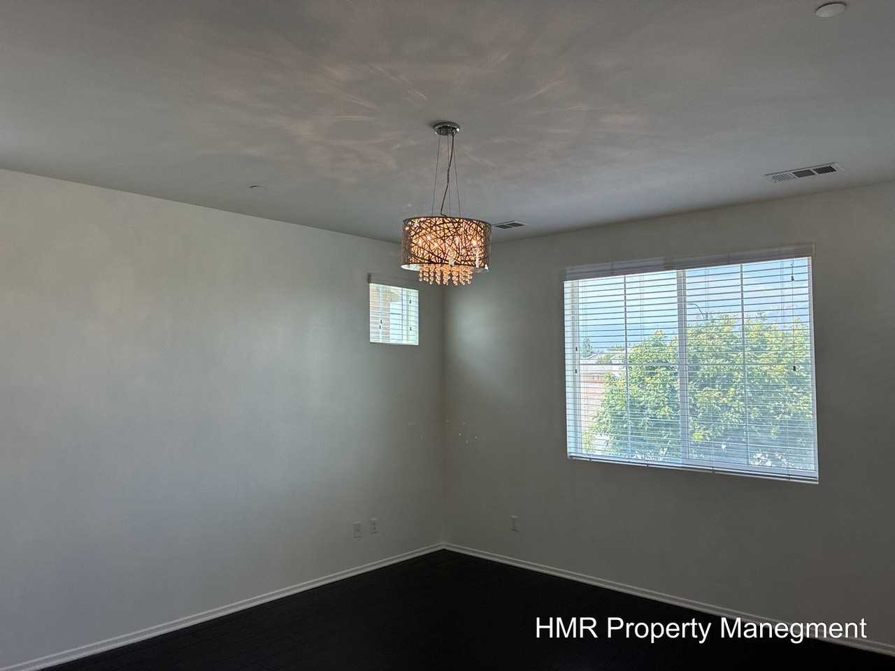 3129 E Mayacama Way - Photo 2 of 27