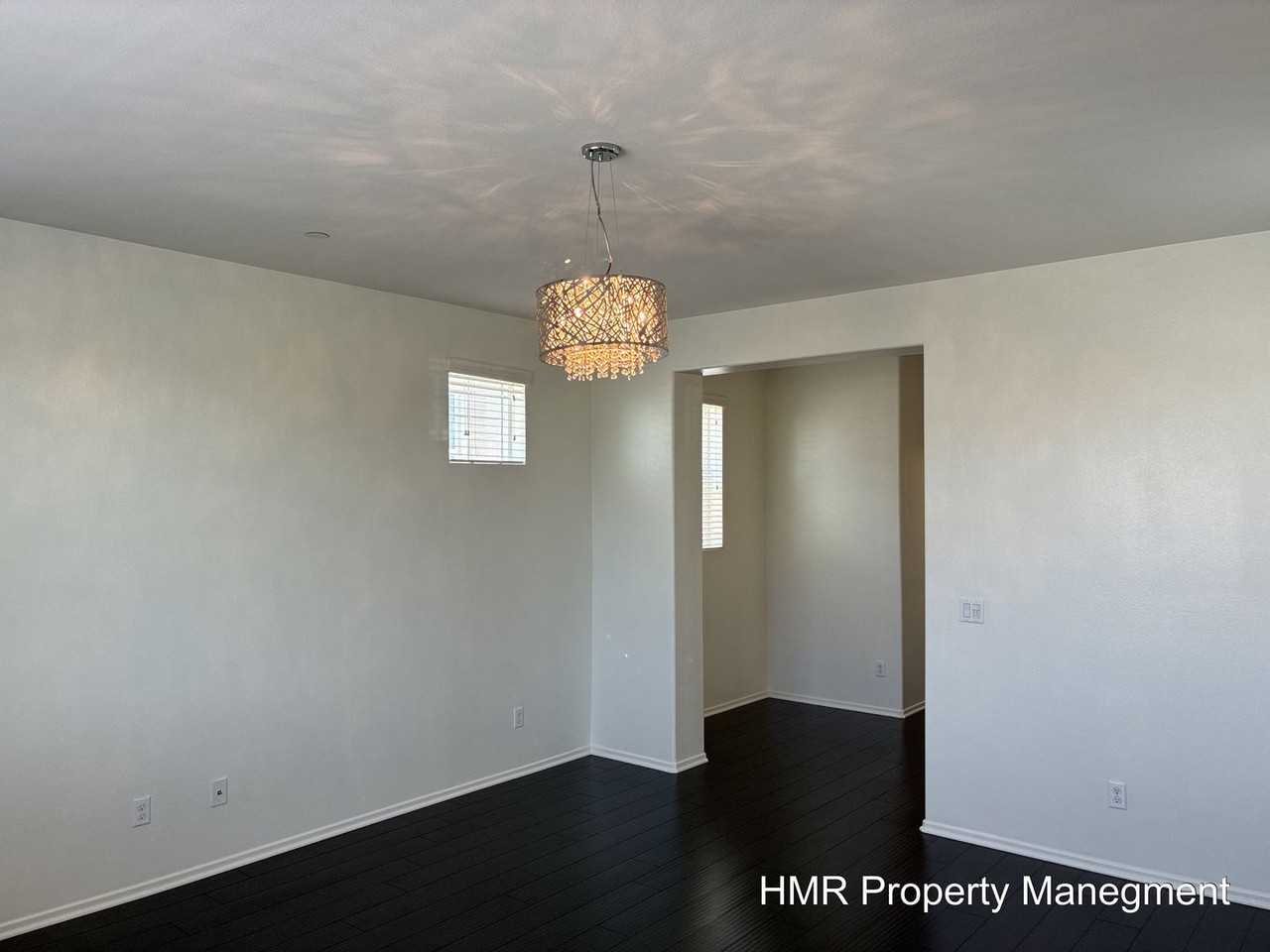 3129 E Mayacama Way - Photo 4 of 27