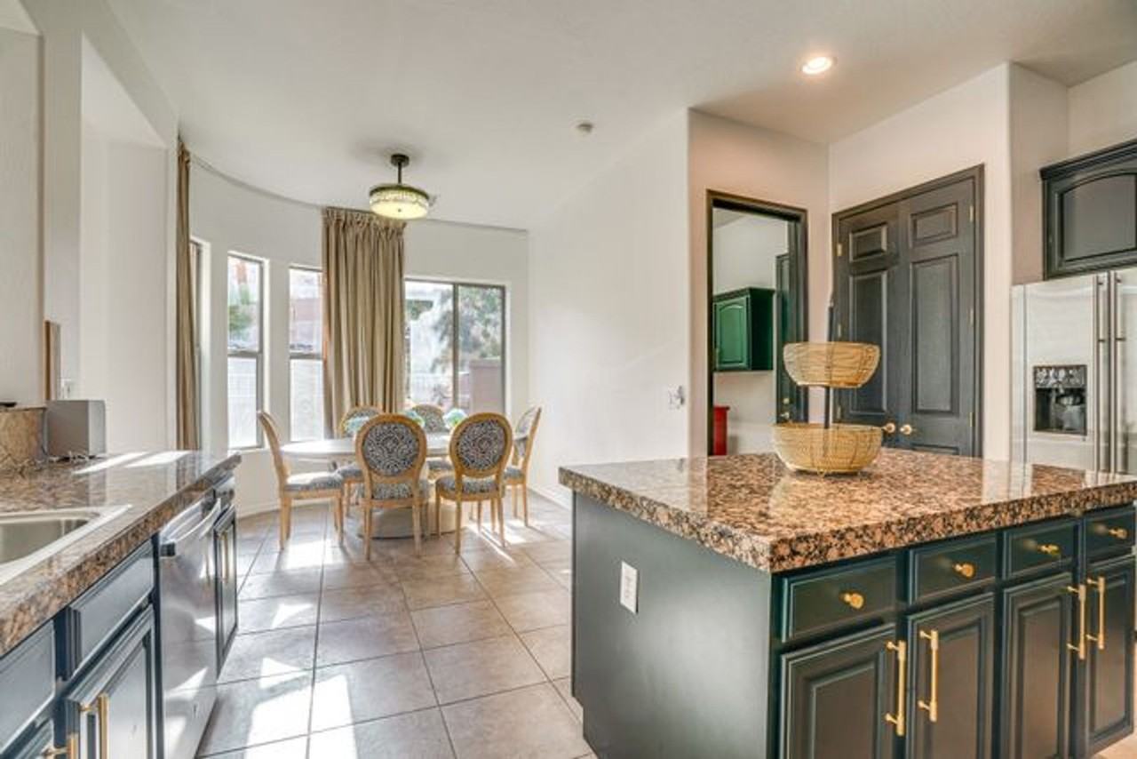 845 W Village Pkwy - Photo 5 of 18