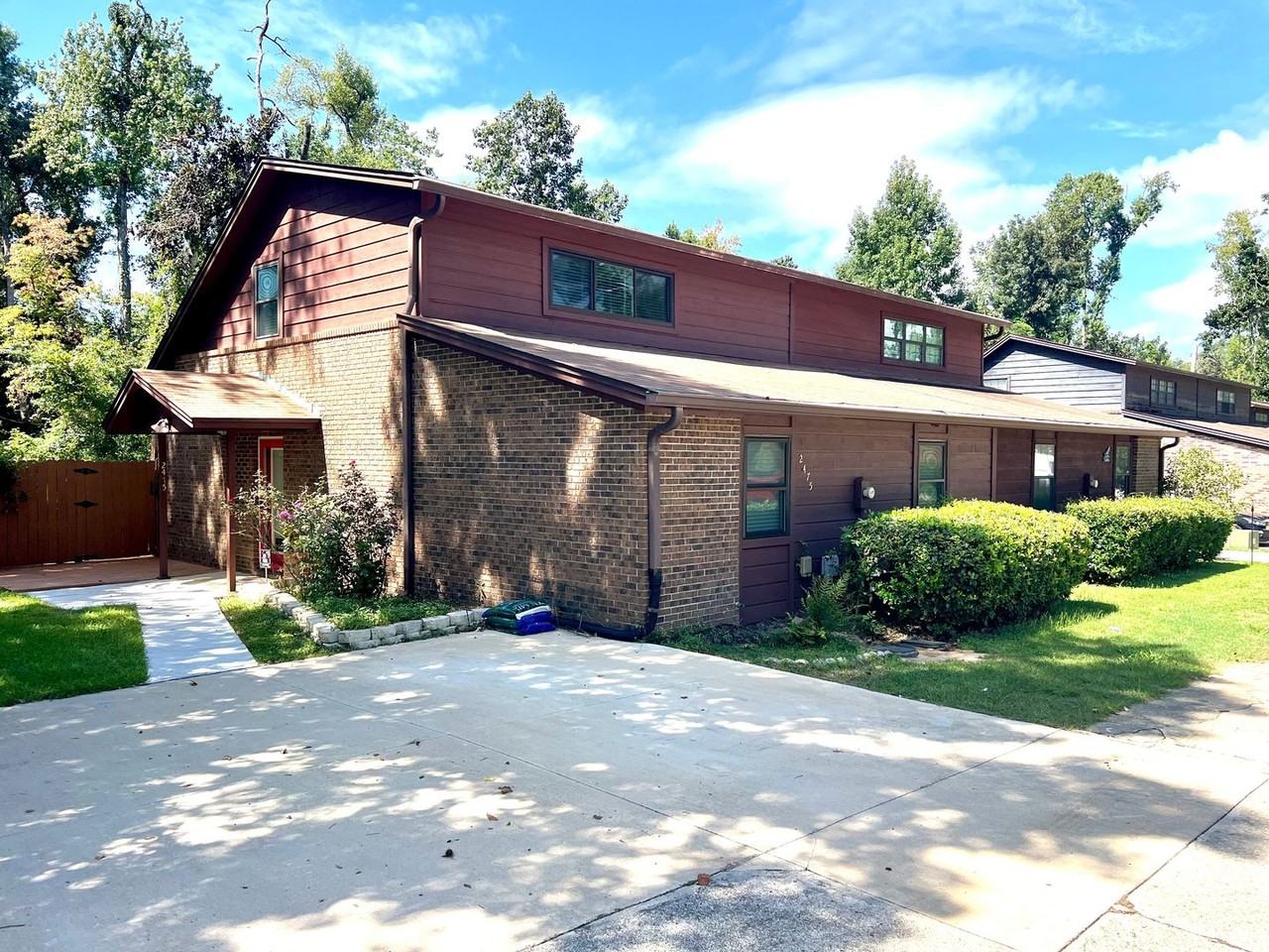 2475 Sunburst Pl - Photo 2 of 50