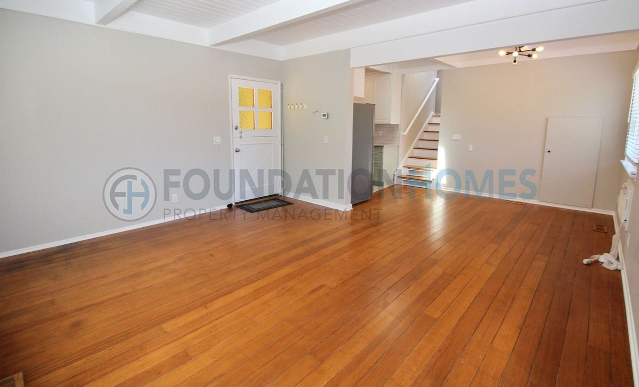 12 Perry Walk - Photo 3 of 33