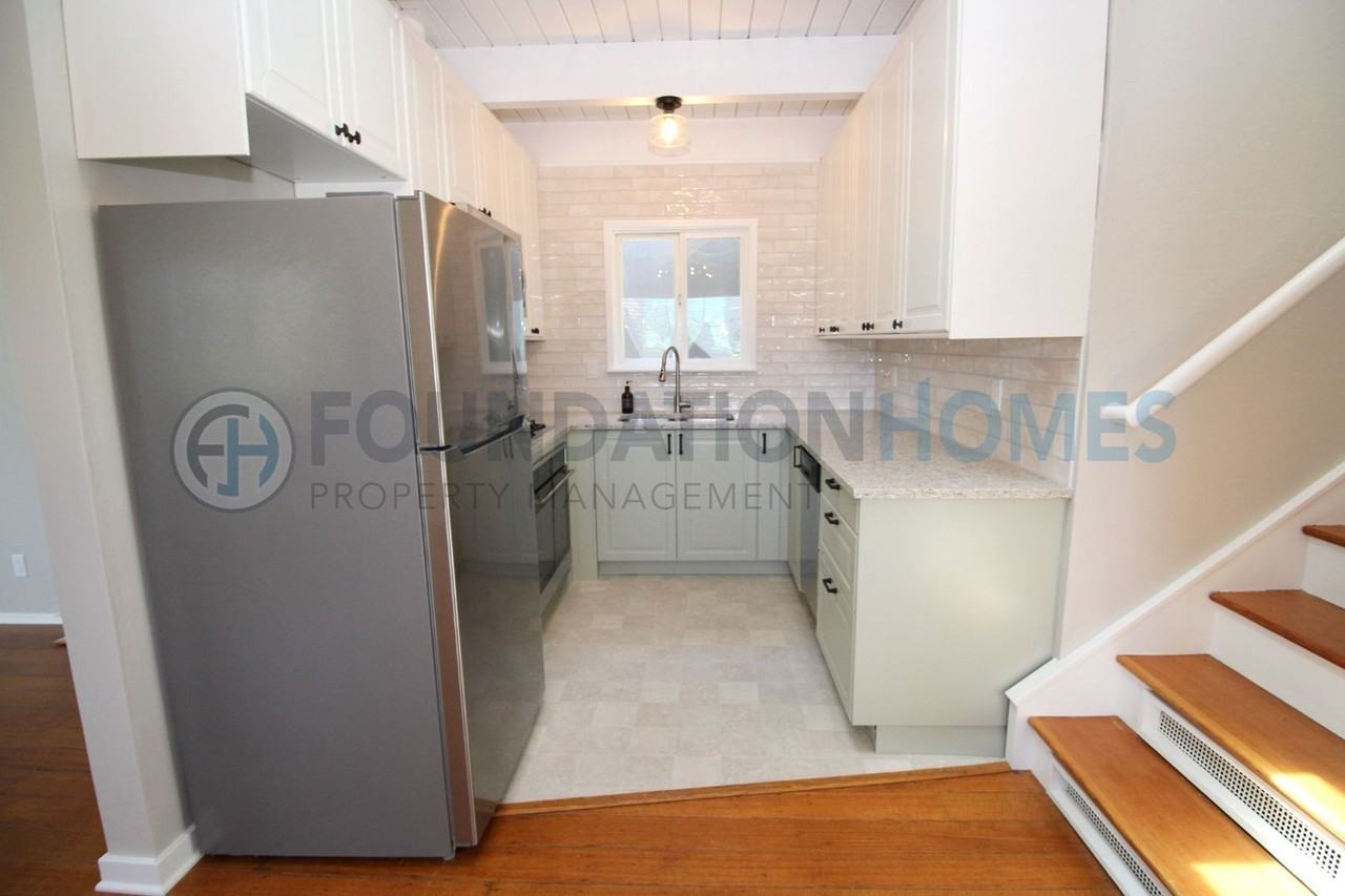 12 Perry Walk - Photo 5 of 33