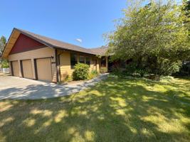 featured image of 11246 Air Park Ln Se