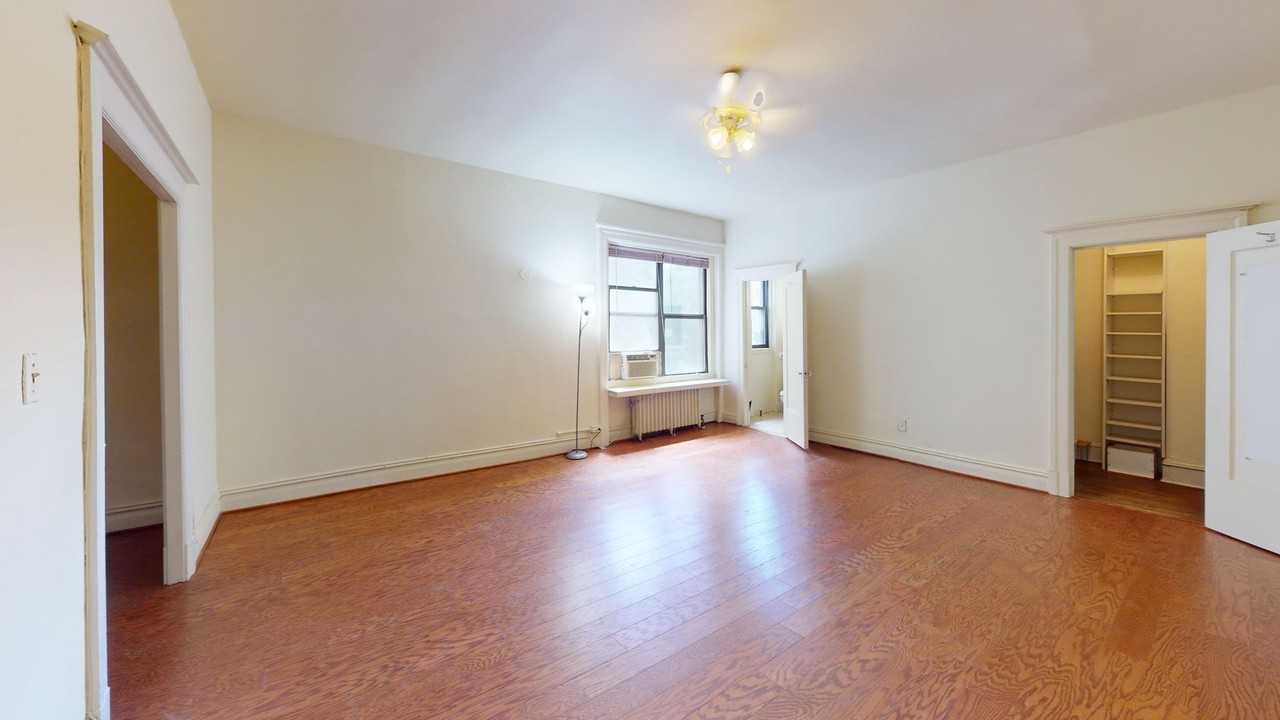 1514 17th St Nw - Photo 5 of 14