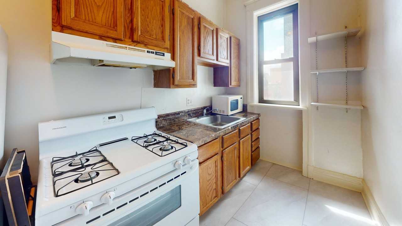 1514 17th St Nw - Photo 7 of 14