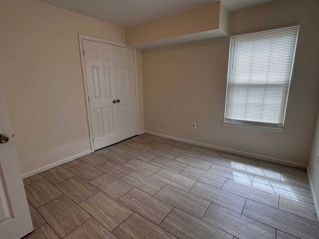 6913 Malachite Pl - Photo 7 of 34