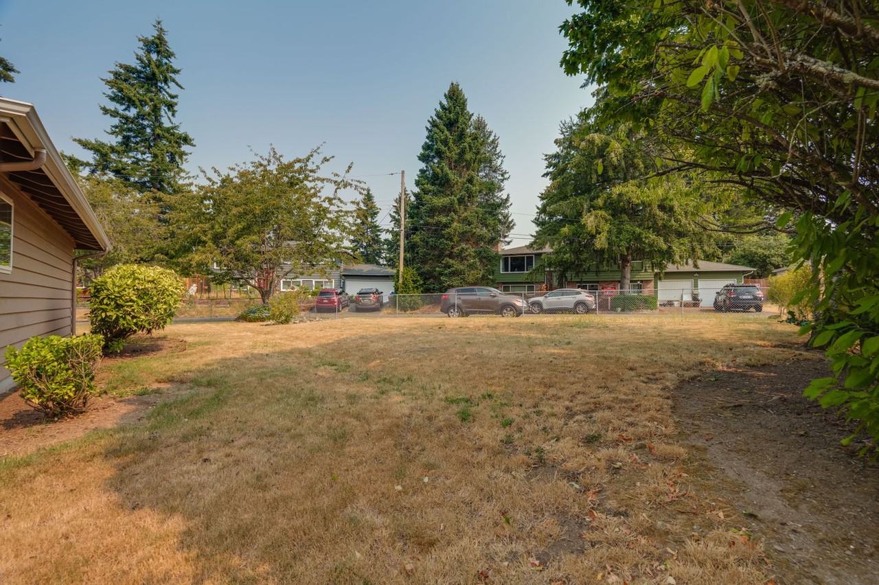 4409 S 292nd St - Photo 5 of 23