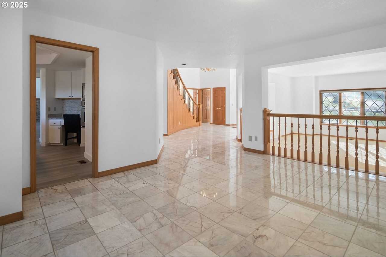 13187 Nw Burton St - Photo 3 of 36