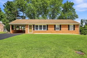 featured image of 15 Eavers Cir