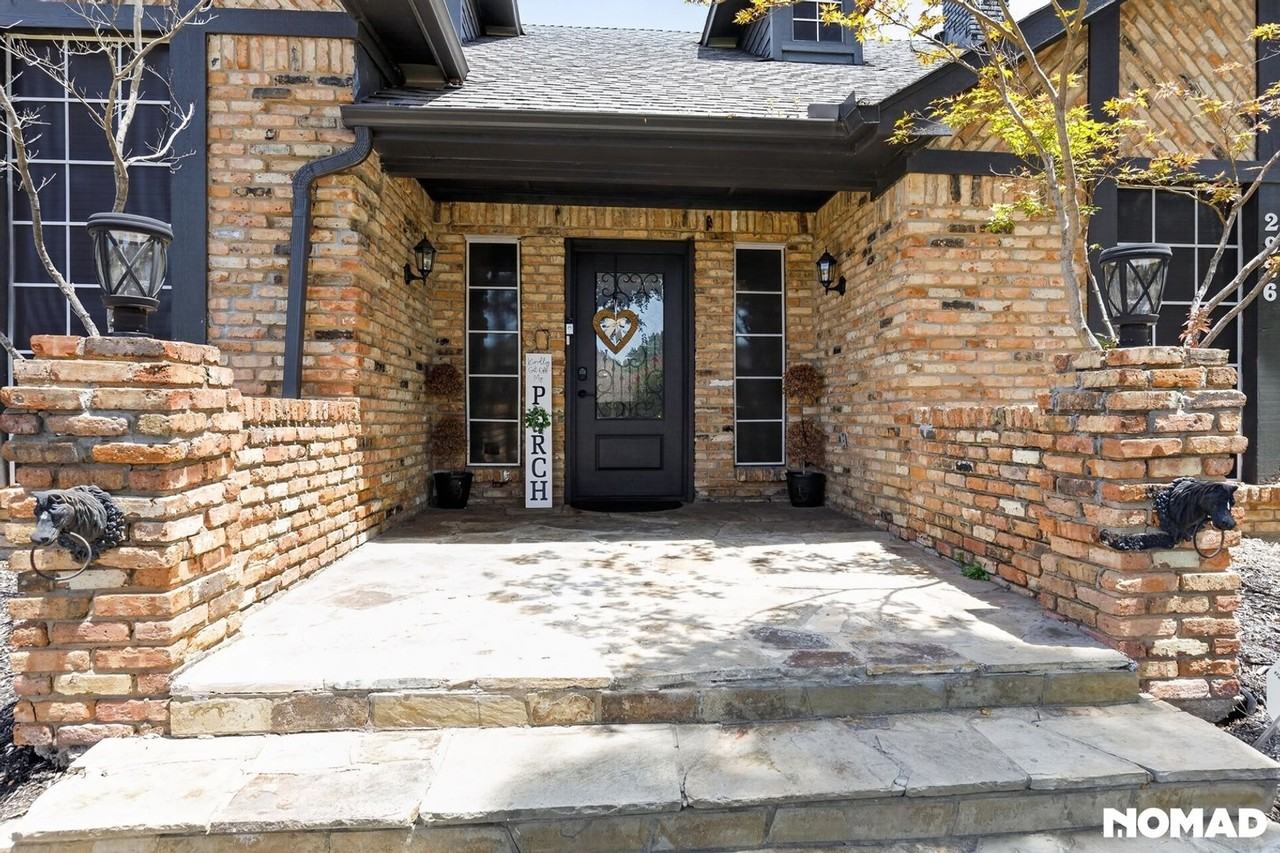 2926 Apple Valley Dr - Photo 5 of 34