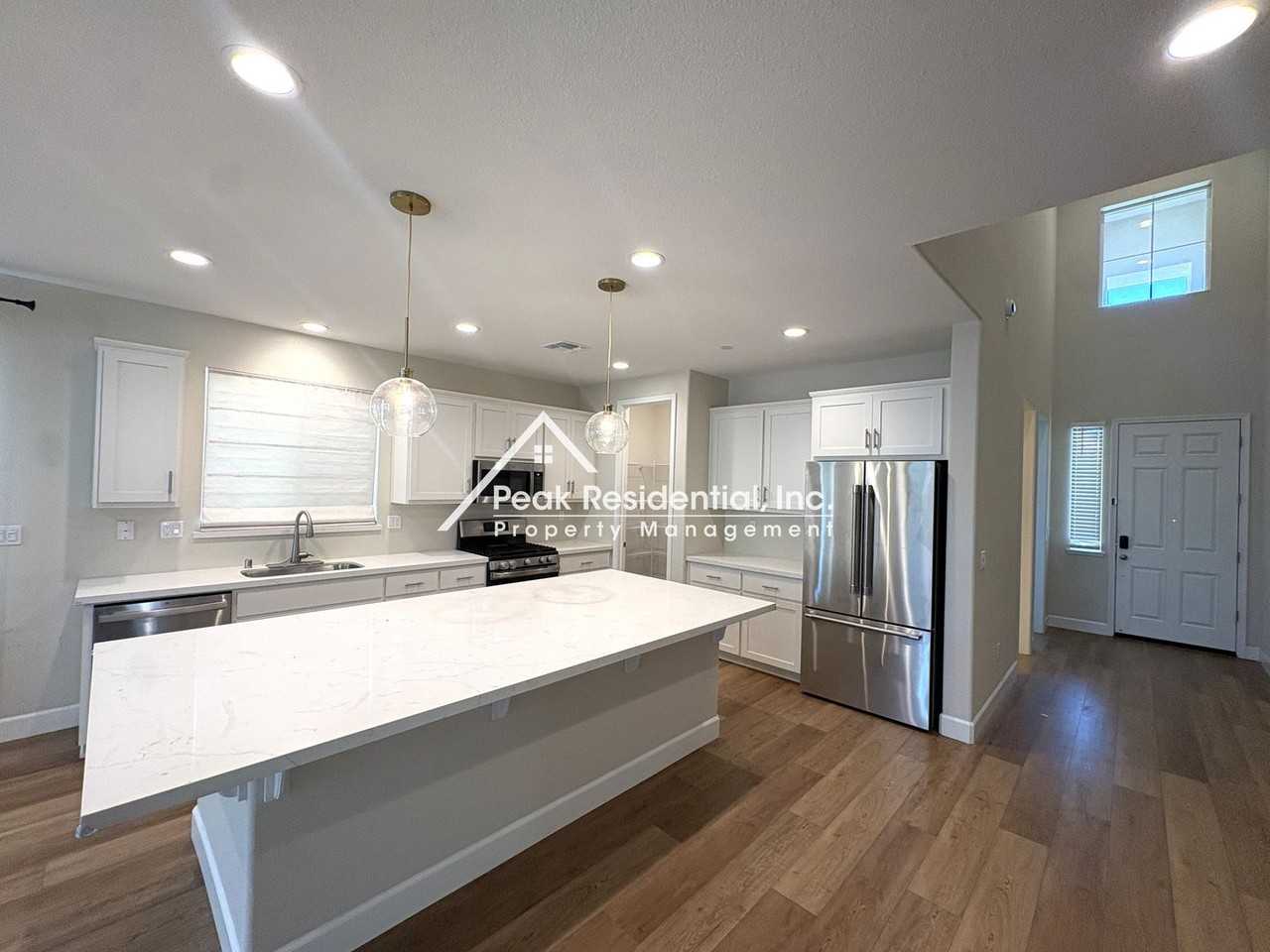 2794 Elderberry St - Photo 7 of 27