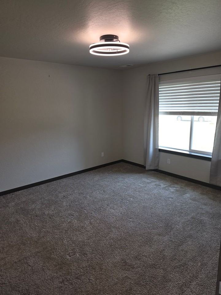 3885 N Pradera Ln - Photo 6 of 13