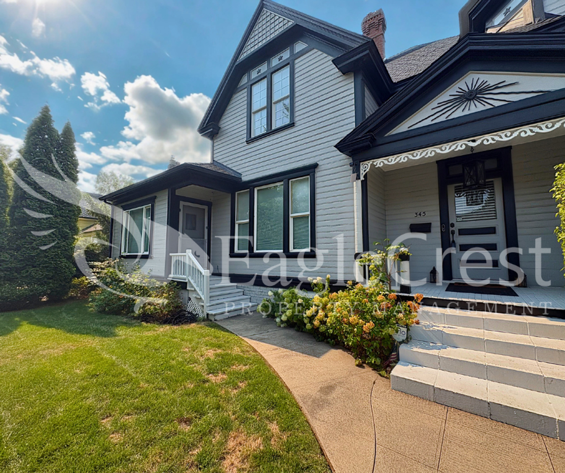 345 E Birch St - Photo 4 of 50
