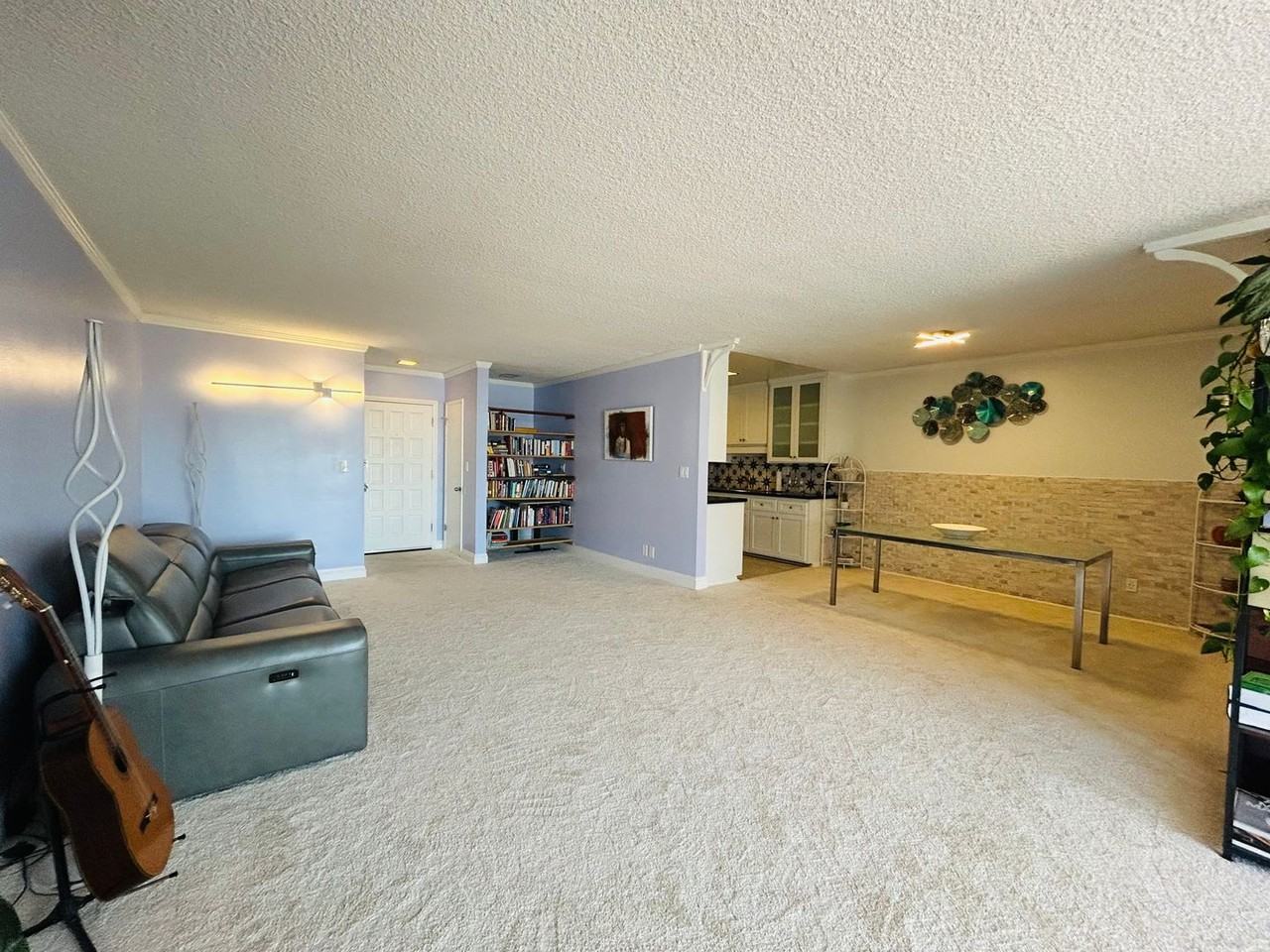 10725 Ohio Ave - Photo 5 of 27