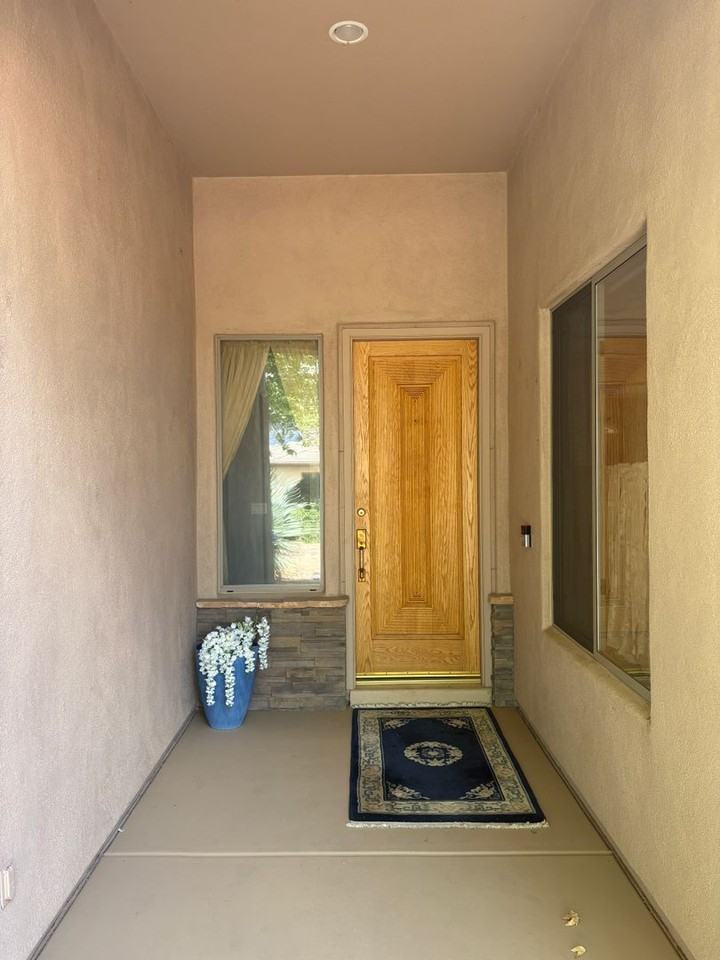 110 E Bighorn Ct - Photo 2 of 22