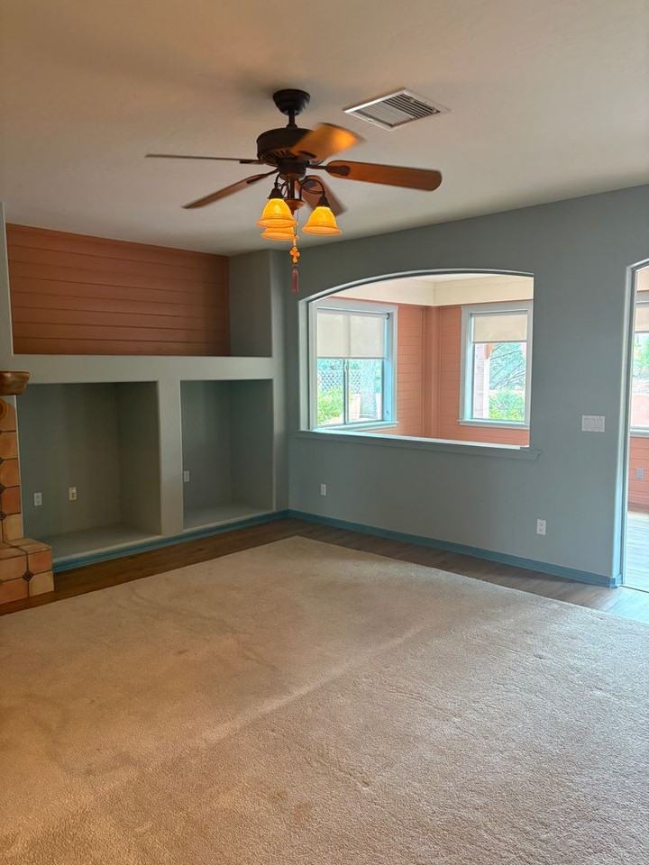 110 E Bighorn Ct - Photo 4 of 22