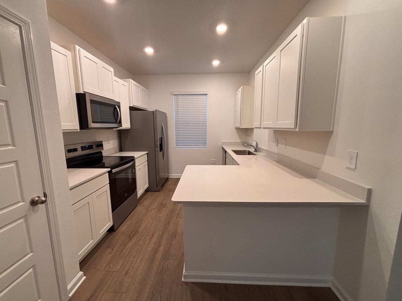 284 Palmetto Ridge Rd - Photo 2 of 30