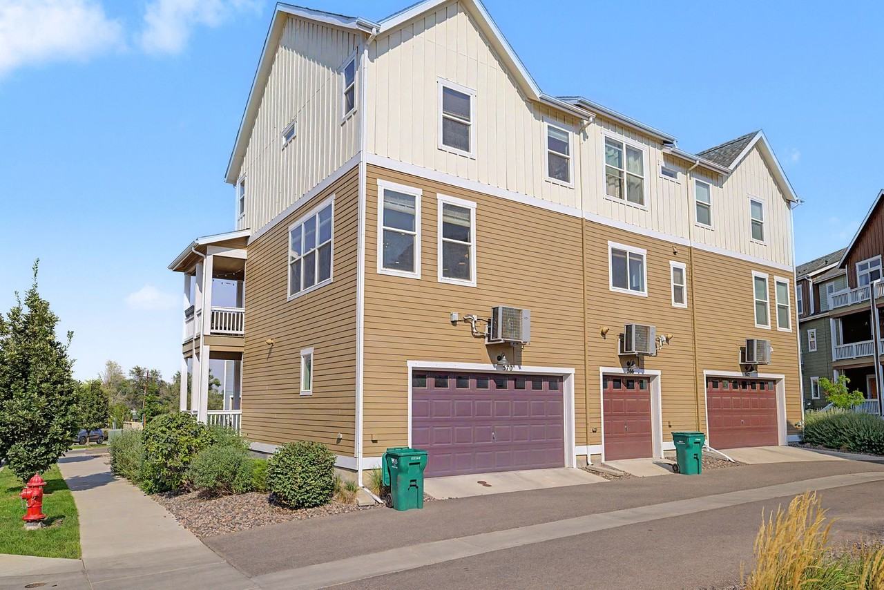 570 W Amherst Ave - Photo 6 of 28