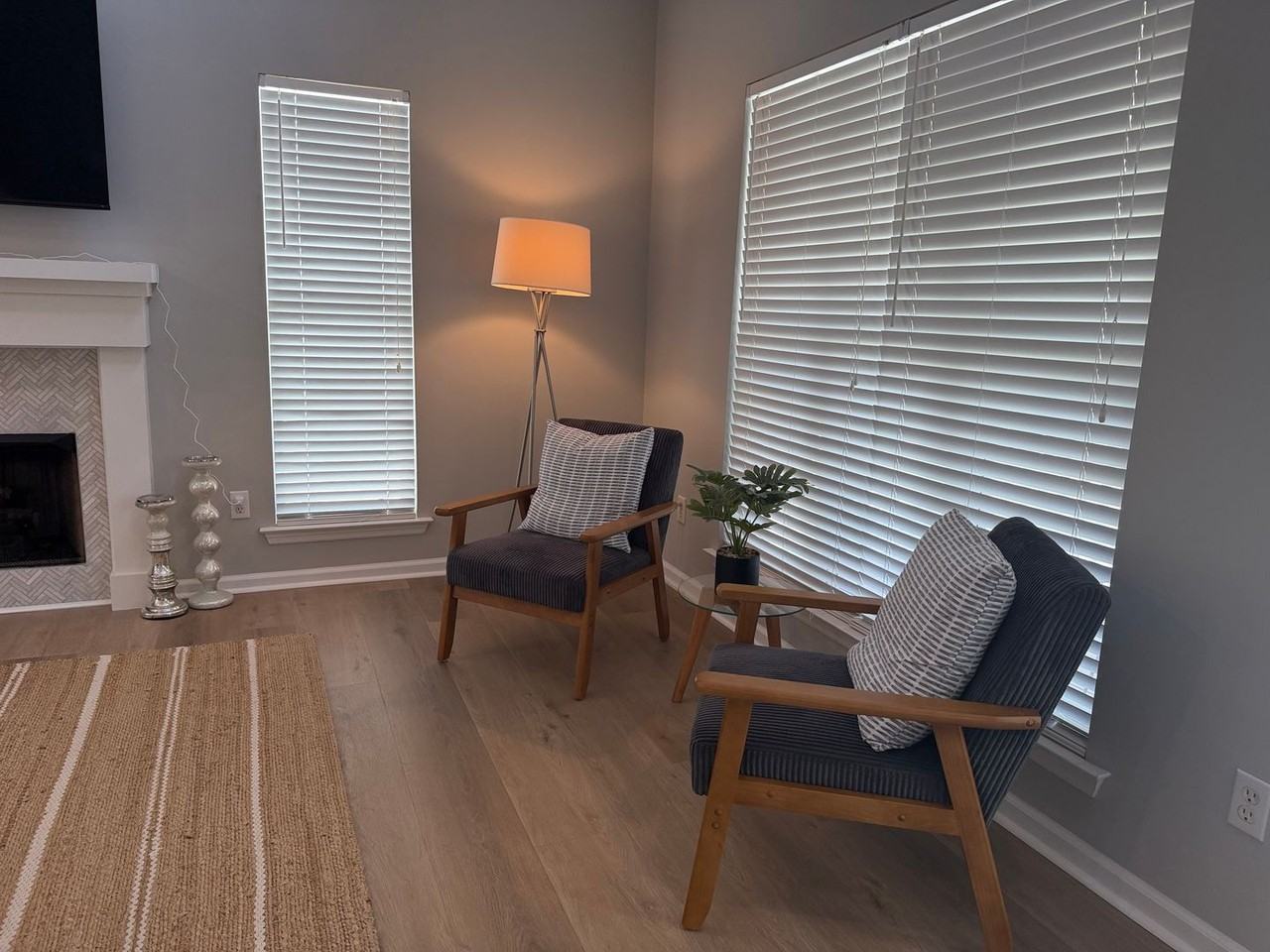 10 Cobblestone Ct - Photo 5 of 43