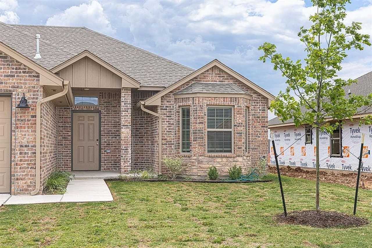 4528 Adobe Ct - Photo 2 of 23