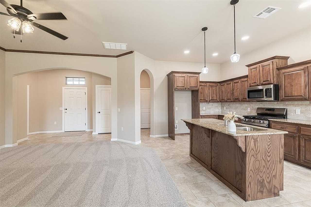 4528 Adobe Ct - Photo 4 of 23