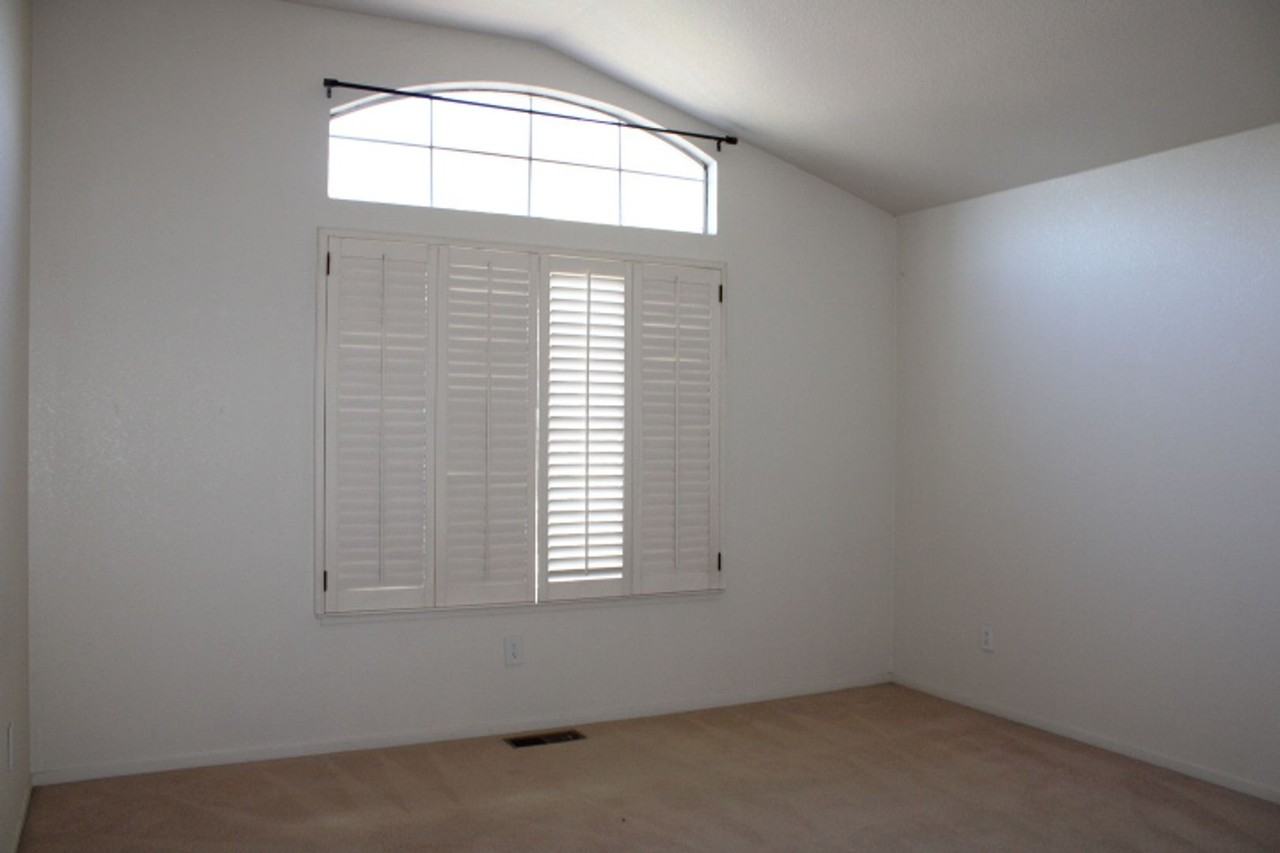 293 Scotts Vly - Photo 7 of 33