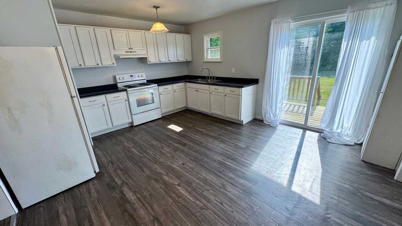 28 Stacks Rd - Photo 3 of 18