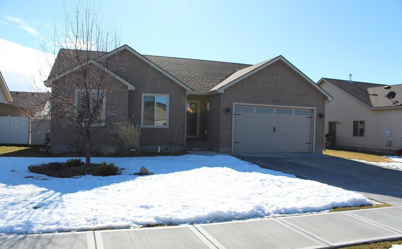 5172 Ryanne Way - Photo 2 of 34