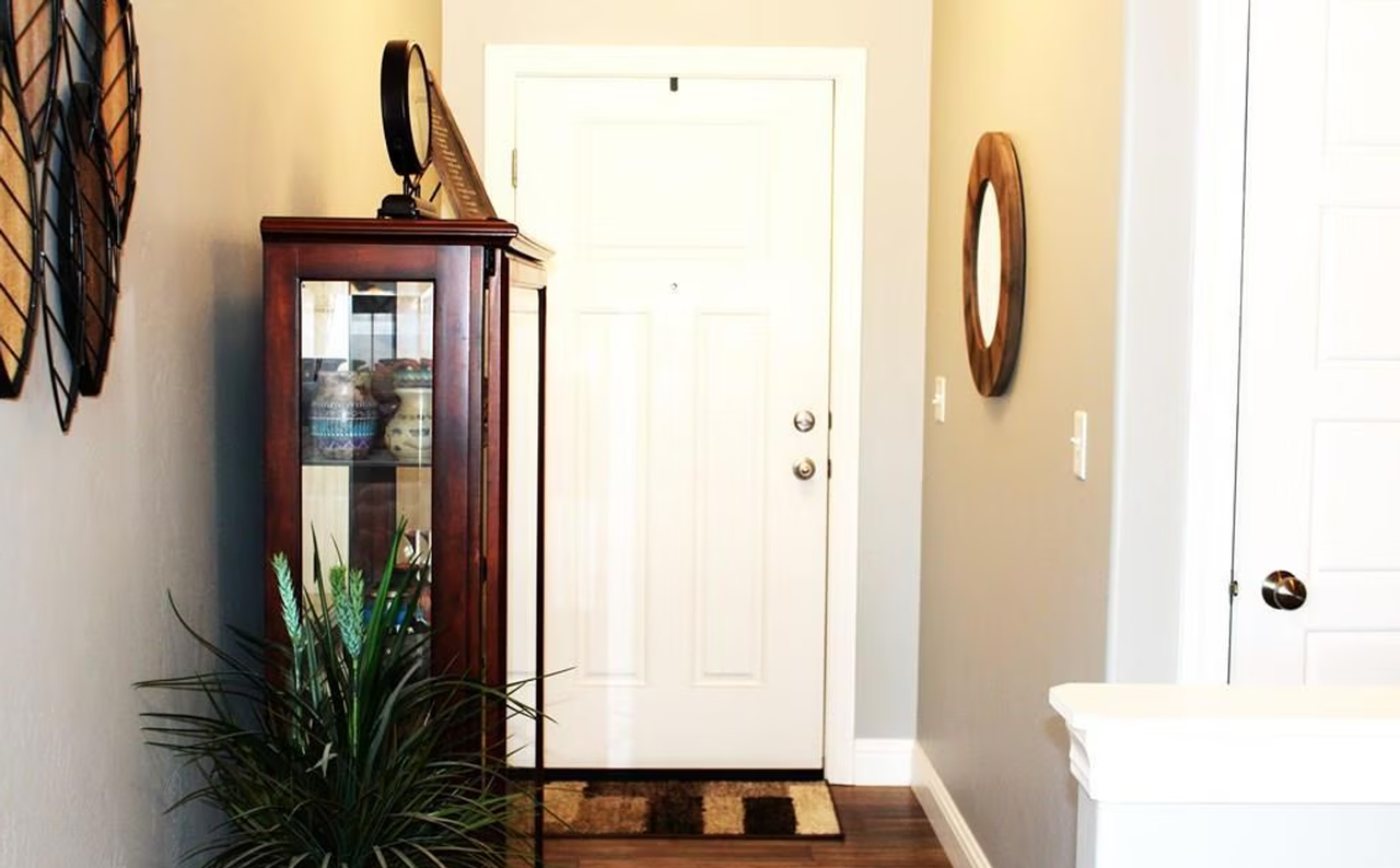 5172 Ryanne Way - Photo 3 of 34