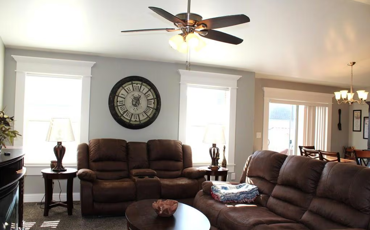 5172 Ryanne Way - Photo 5 of 34