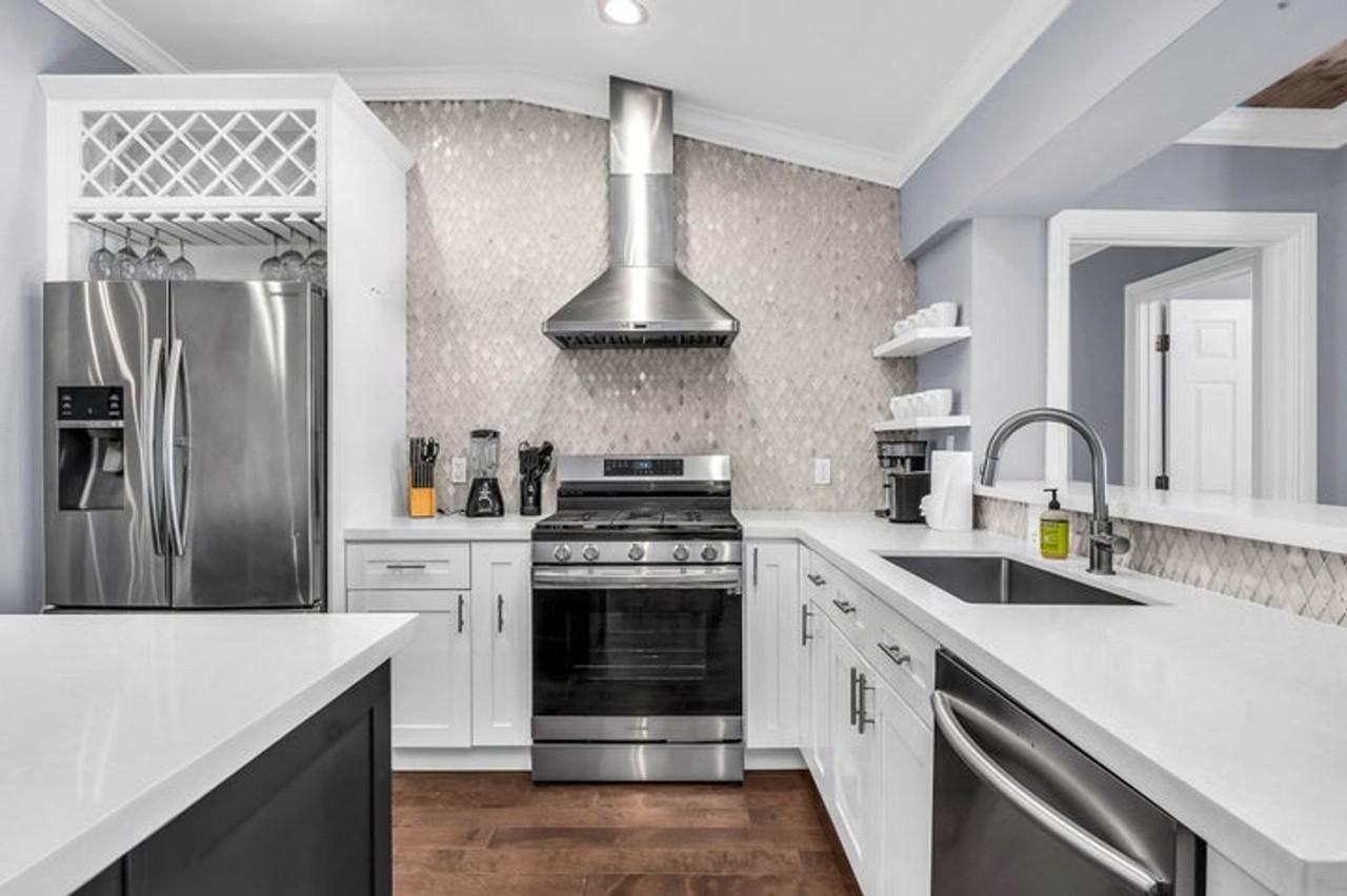 249 Se 3rd Ave - Photo 3 of 16