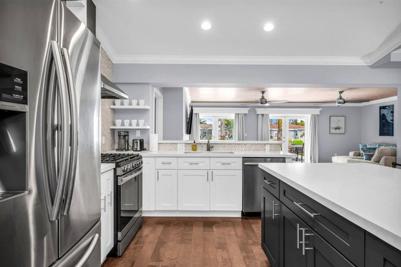 249 Se 3rd Ave - Photo 4 of 16