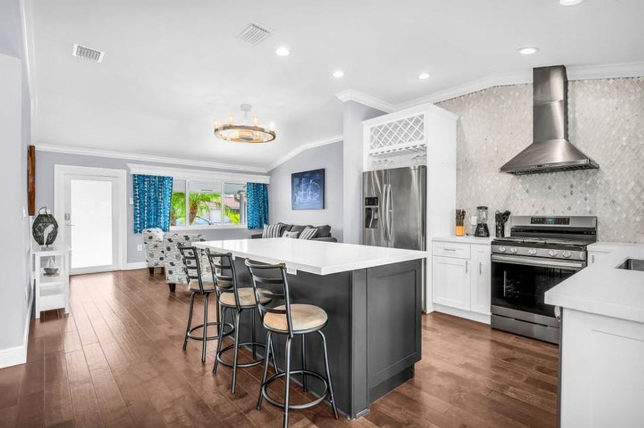 249 Se 3rd Ave - Photo 6 of 16