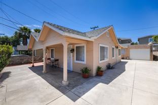 121 S Lotus Ave - Photo 1 of 1