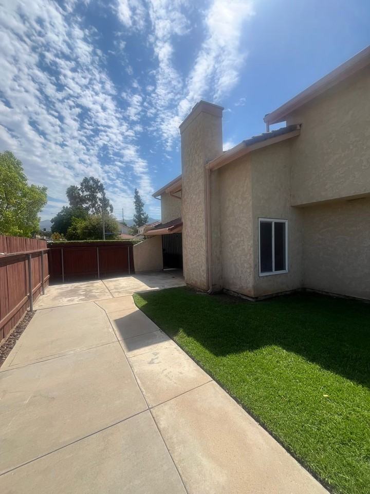 613 Santa Paula St - Photo 6 of 29