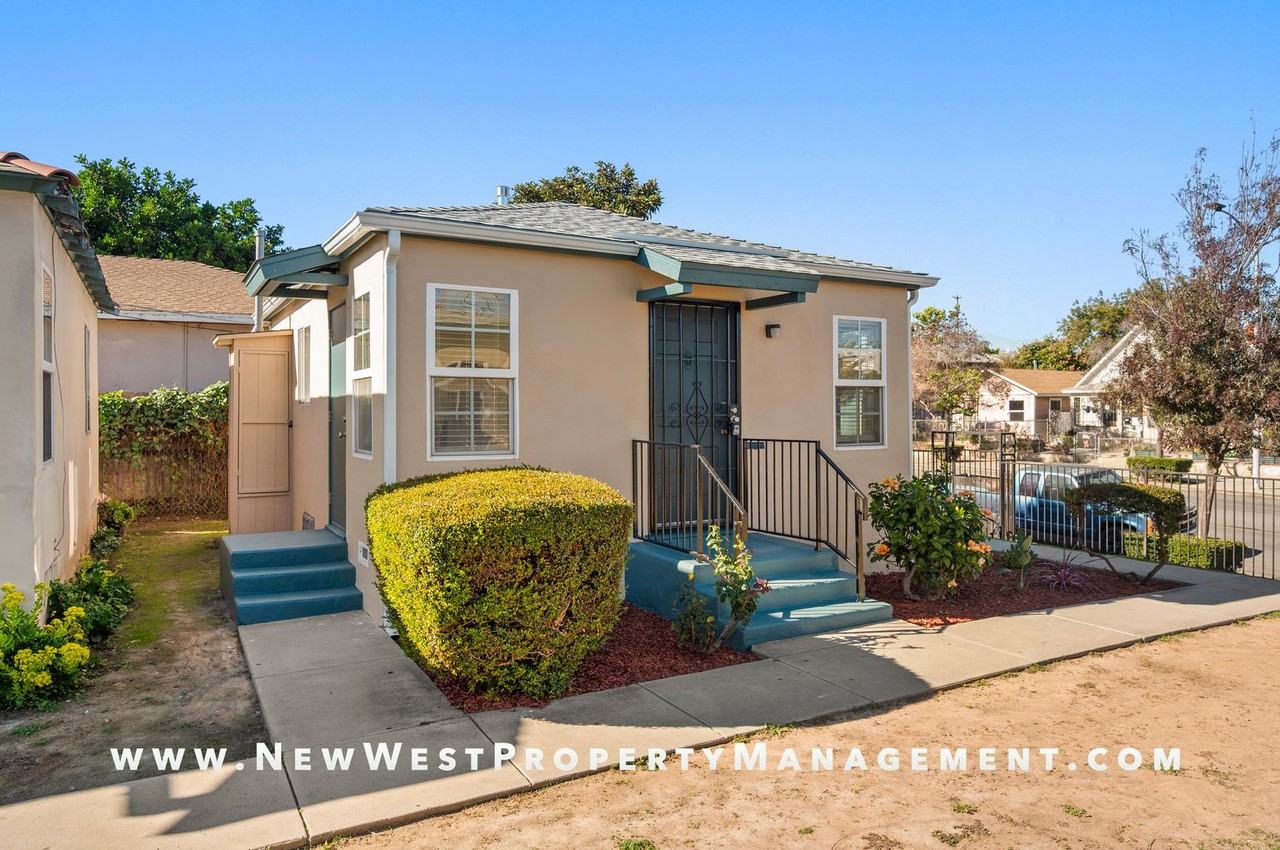3141 Imperial Ave - Photo 4 of 30