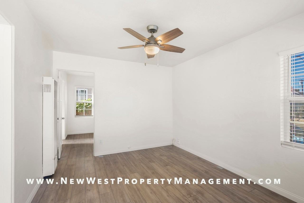 3141 Imperial Ave - Photo 5 of 30