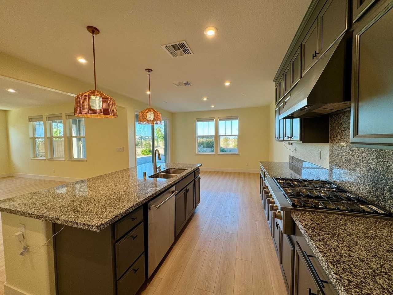7602 Afonso Way - Photo 7 of 47