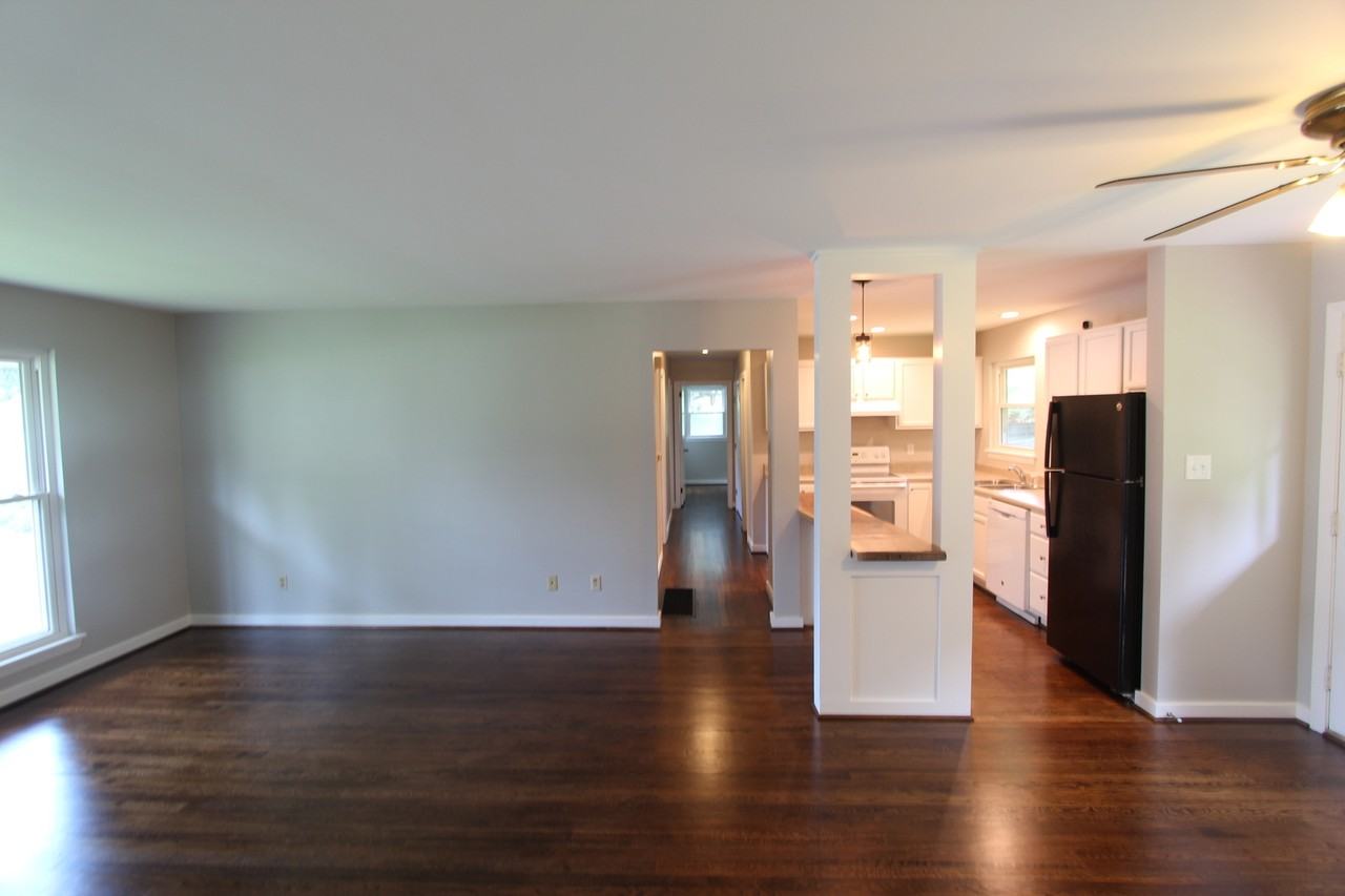 3025 La Haven Cir - Photo 3 of 16