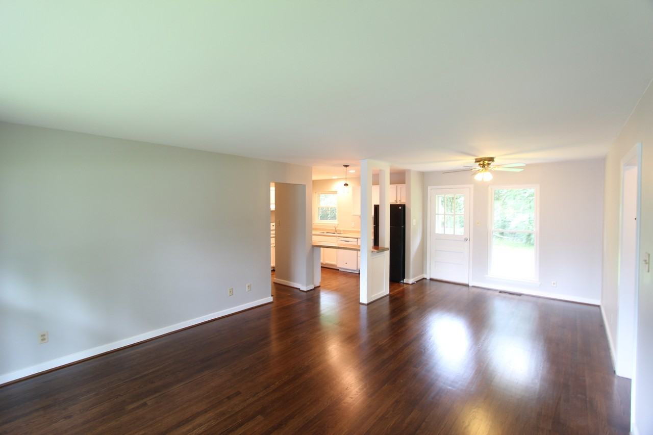 3025 La Haven Cir - Photo 4 of 16