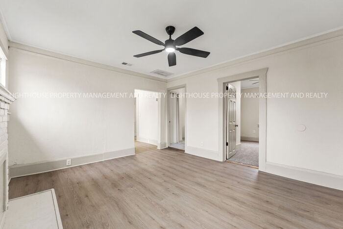 1415 W 31st St - Photo 6 of 21