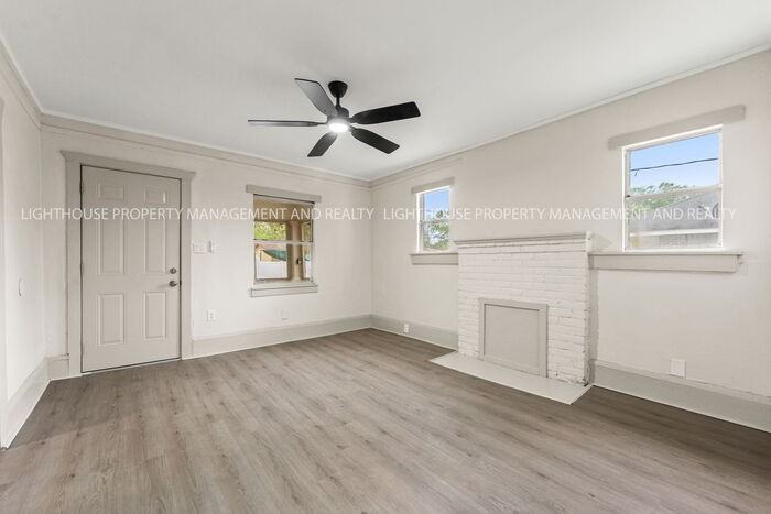 1415 W 31st St - Photo 7 of 21