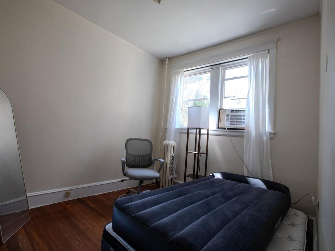316 Saint Paul St - Photo 6 of 7