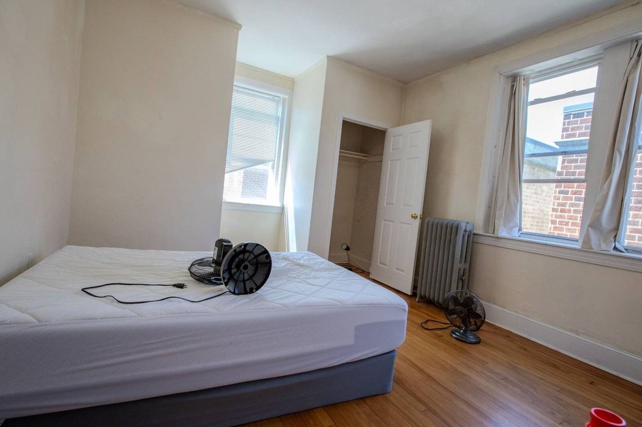 324 Saint Paul St - Photo 6 of 6