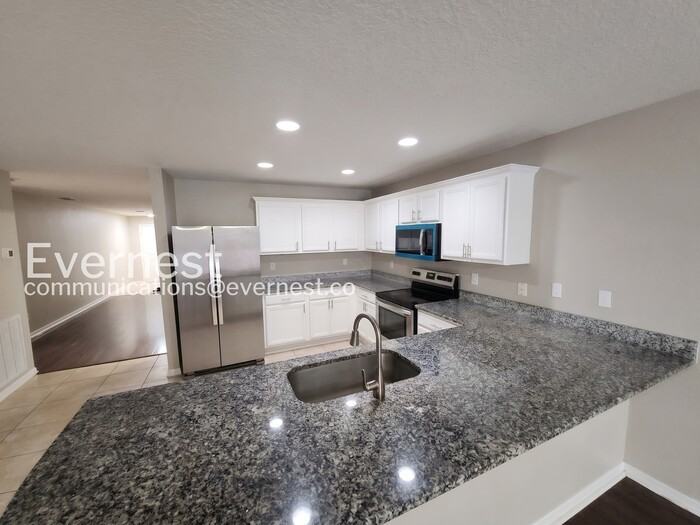 5118 Ballard Crest Ln - Photo 6 of 25