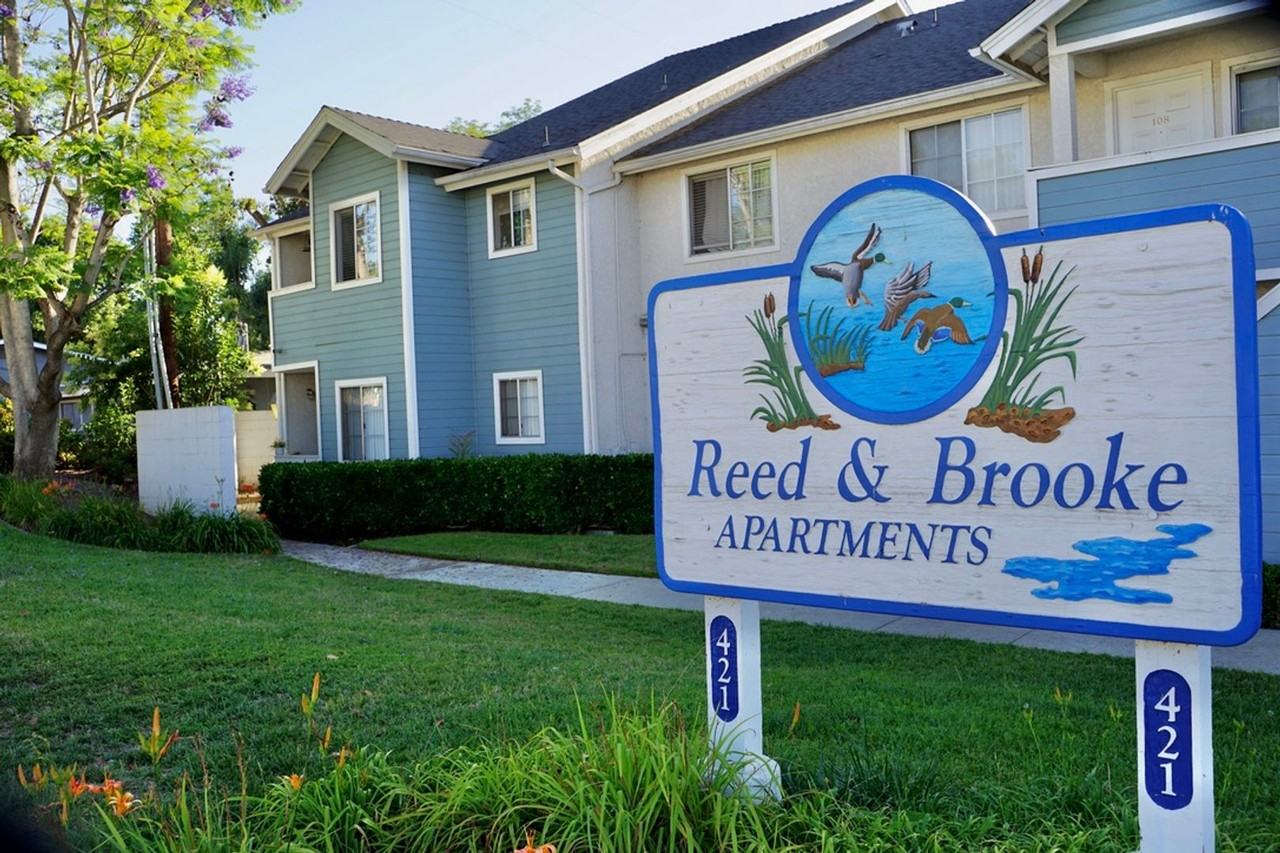Reed and Brooke Apartments - Photo 3 of 33