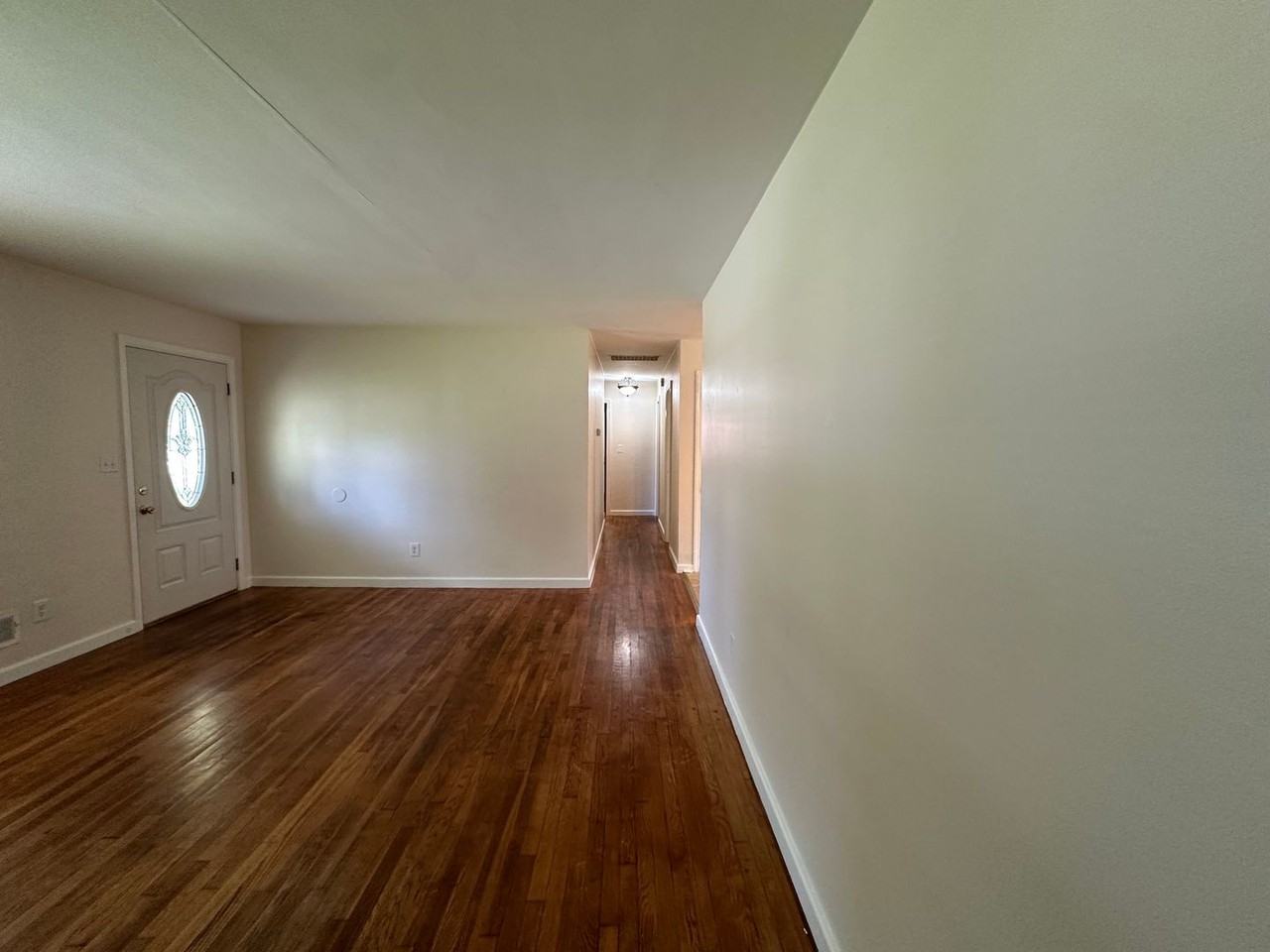 1408 Dermott Ave - Photo 5 of 33