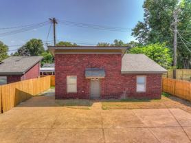 1807 Jackson Ave - Photo 1 of 1