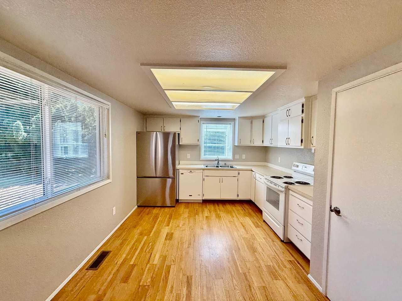 5518 151st Pl Sw - Photo 2 of 16