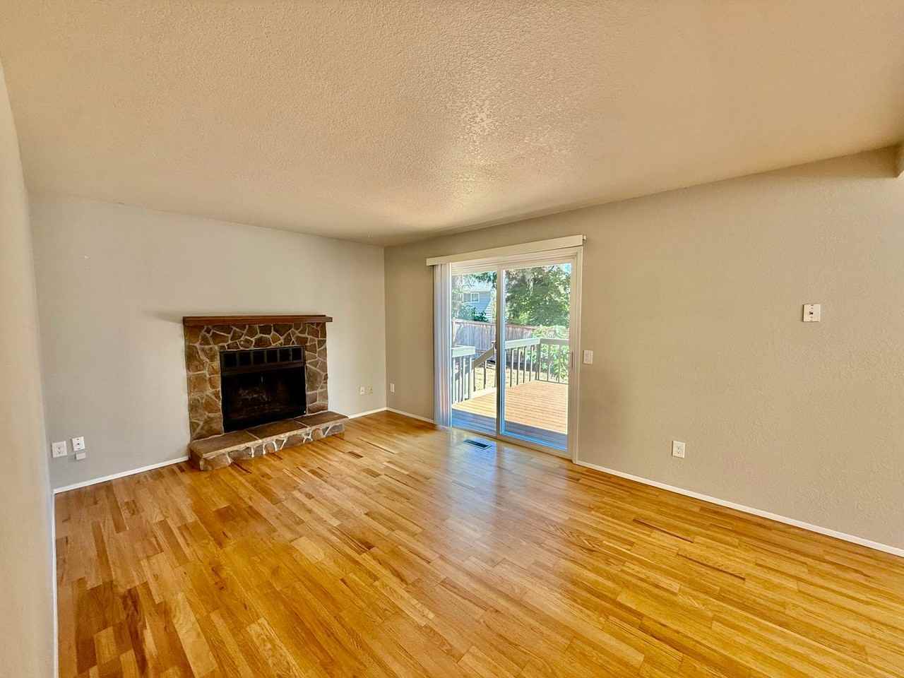 5518 151st Pl Sw - Photo 4 of 16